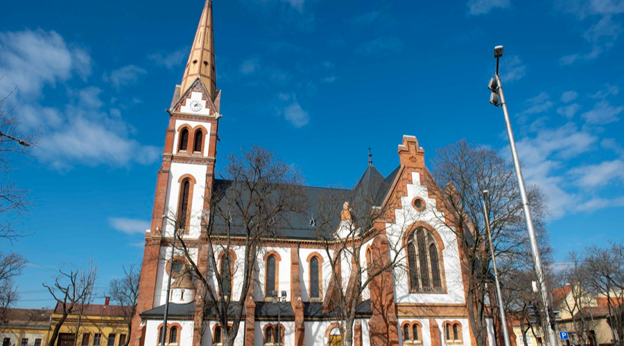 Angol nyelvű istentiszteleteket tartanak egy debreceni templomban