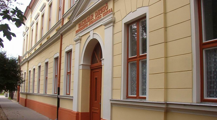 Három évtizede működik a hajdúböszörményi református iskola