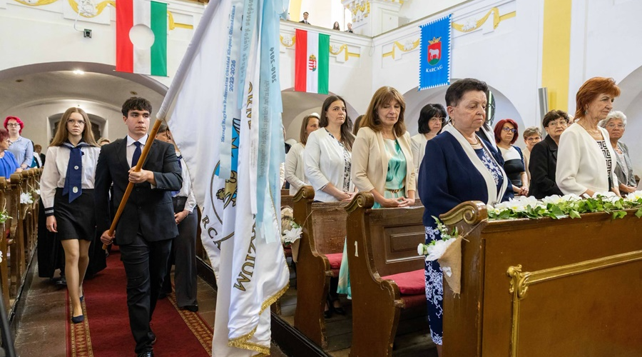 Jubileumi évfordulók a karcagi református oktatás-nevelésben