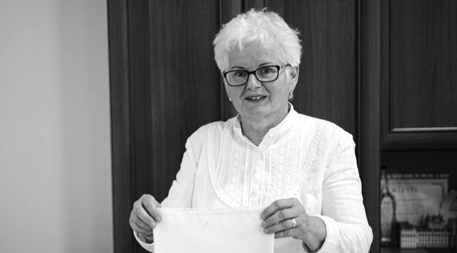 Elhunyt Komróczki Sándorné Kádár Margit